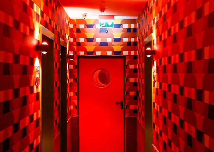Sleephotels 1970s Hotel *